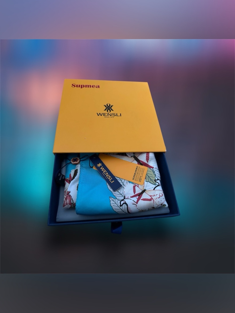 Wensli silk scarf 20 x 20 includes tags and gift box